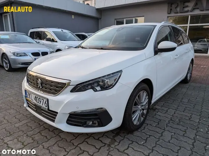 Peugeot 308 2021 photo 2