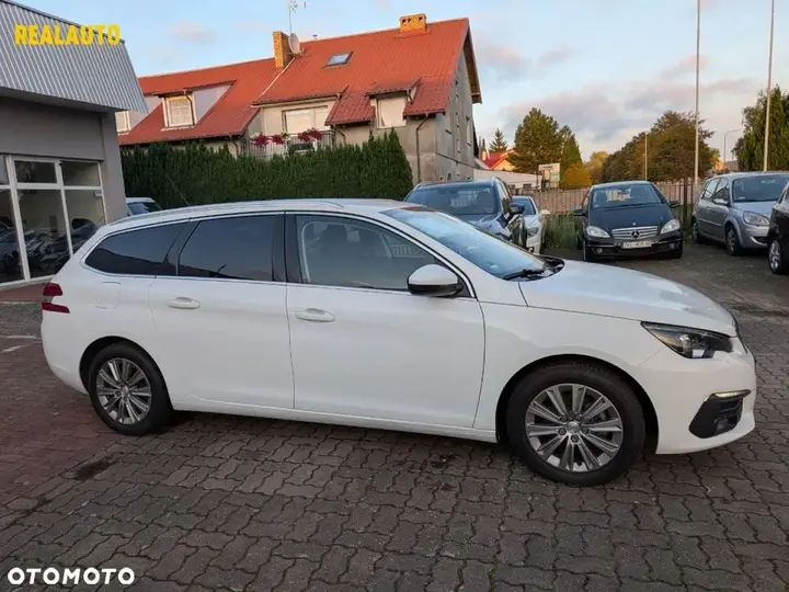 Peugeot 308 2021 photo 3
