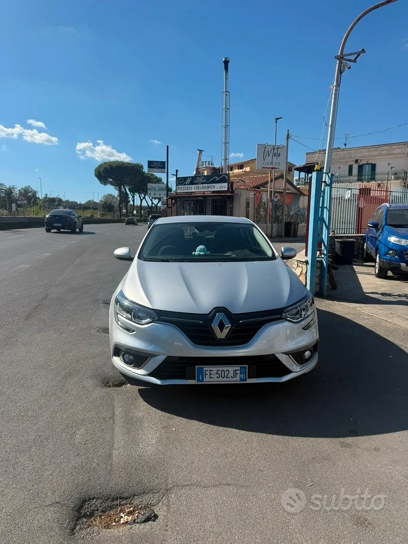 Renault Megane 2016 photo 2