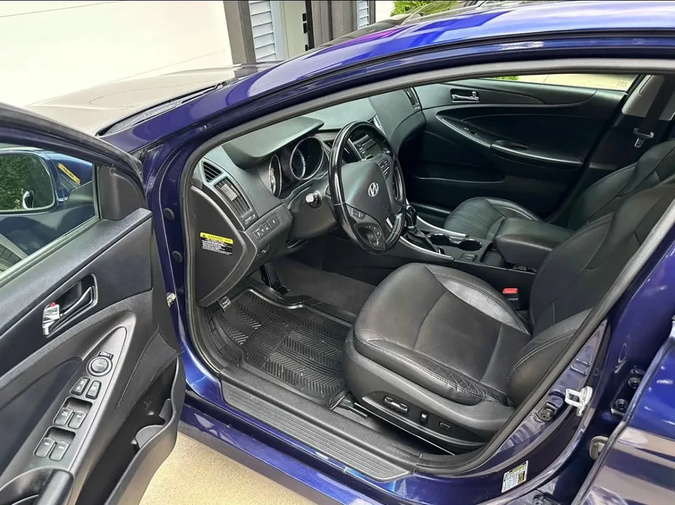Hyundai Sonata 2014 photo 2