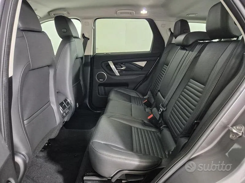 Land Rover Discovery Sport 2022 photo 5
