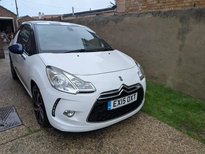 Citroen Ds3 2015 photo 2