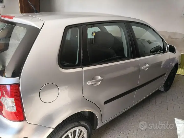Volkswagen Polo 2002 photo 5