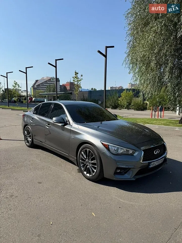 Infiniti Q50 2017 photo 2