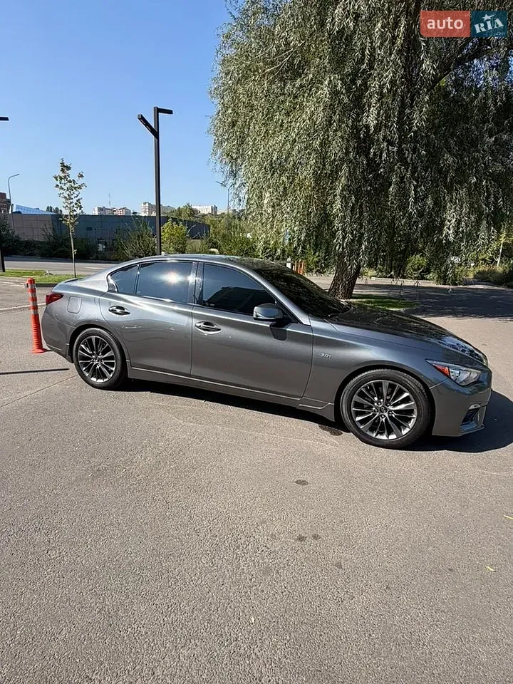 Infiniti Q50 2017 photo 4