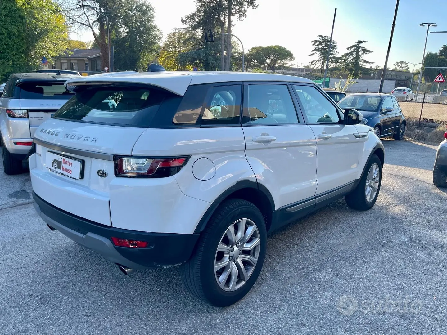 Land Rover Range Rover Evoque 2018 photo 3