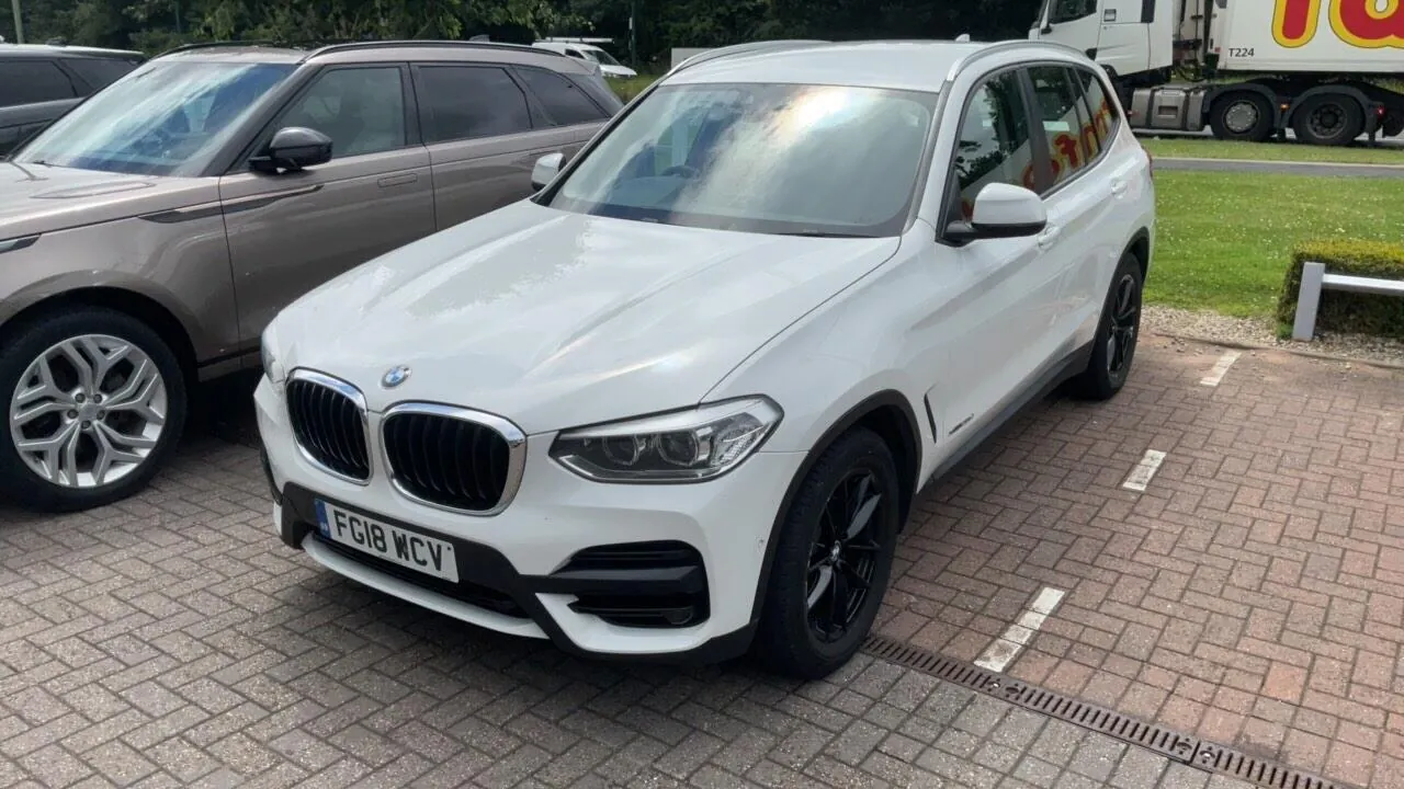 BMW X3 2018 photo 2