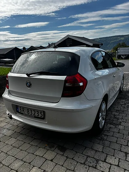 BMW 1 Series 2009 photo 3
