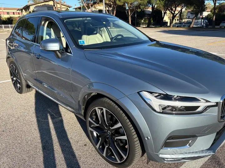 Volvo Xc60 2019 photo 3