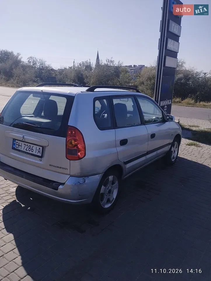Mitsubishi Space Star 2003 photo 4