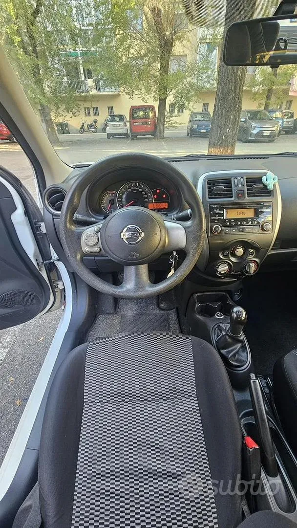 Nissan Micra 2013 photo 4