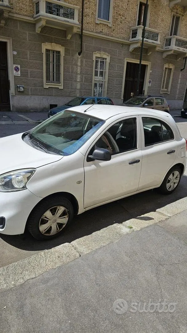 Nissan Micra 2013 photo 2