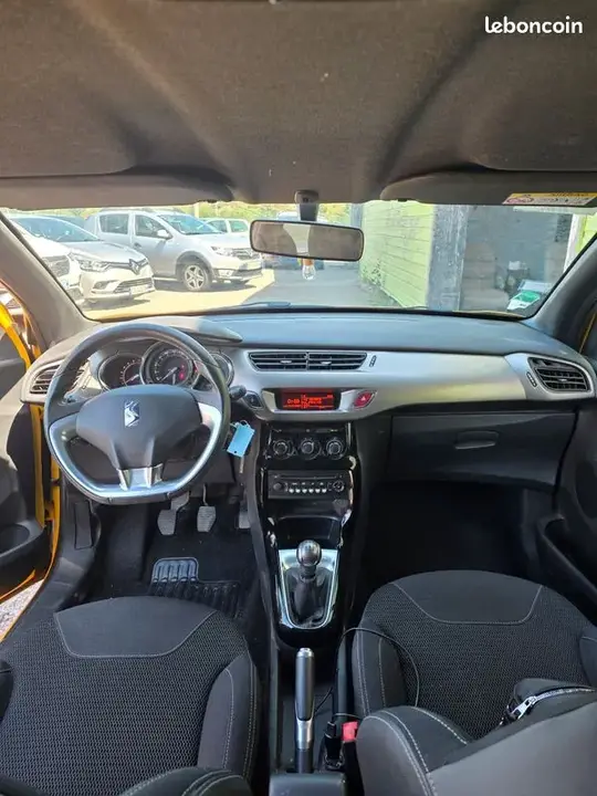 DS Automobiles Ds 3 2018 photo 3