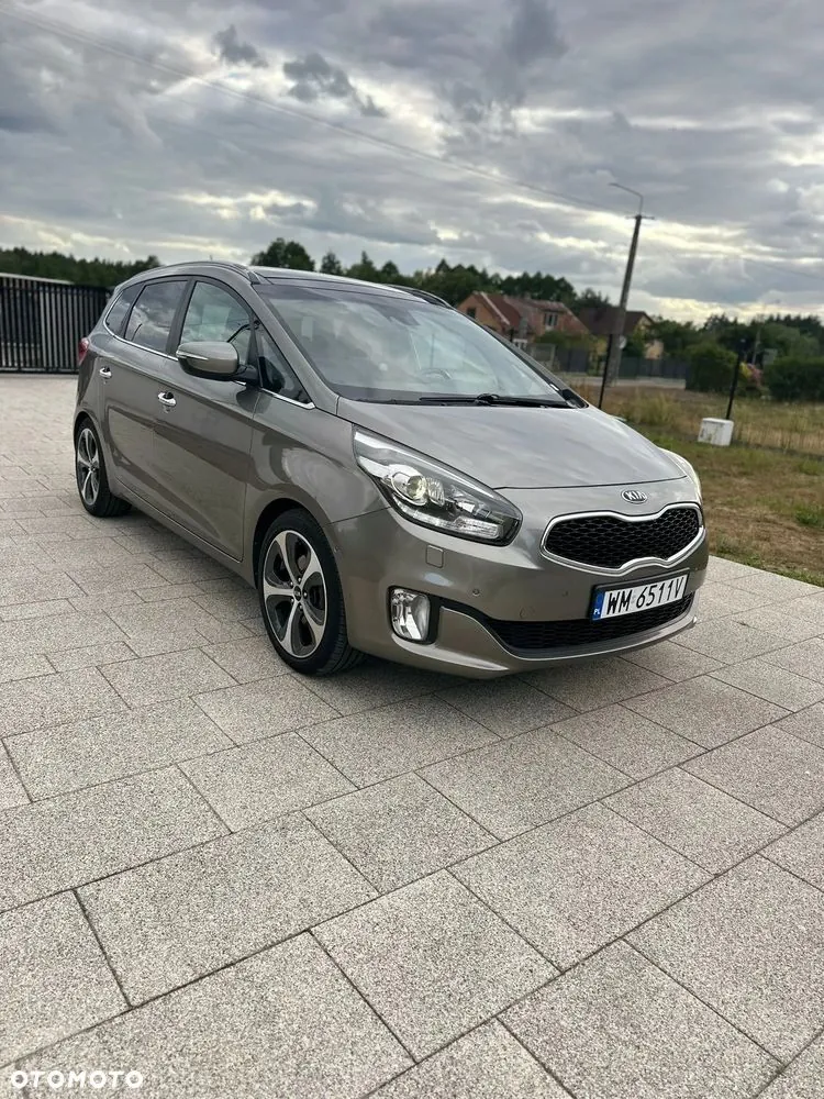 Kia Carens 2014 photo 2