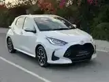Toyota Yaris 2024 photo 2