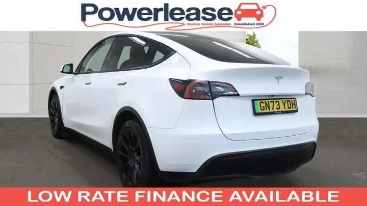 Tesla Model Y 2023 photo 2