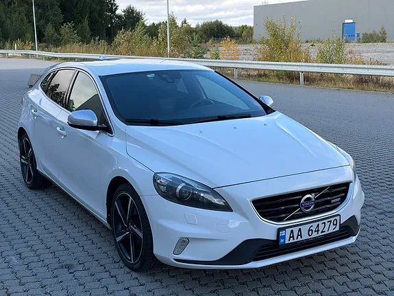 Volvo V40 2014 photo 4