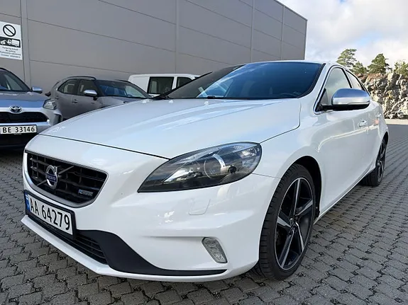 Volvo V40 2014 photo 2