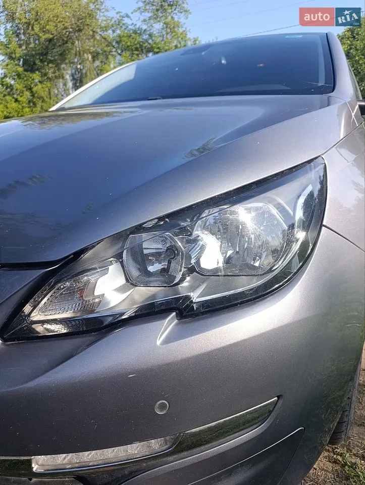 Peugeot 308 2014 photo 5