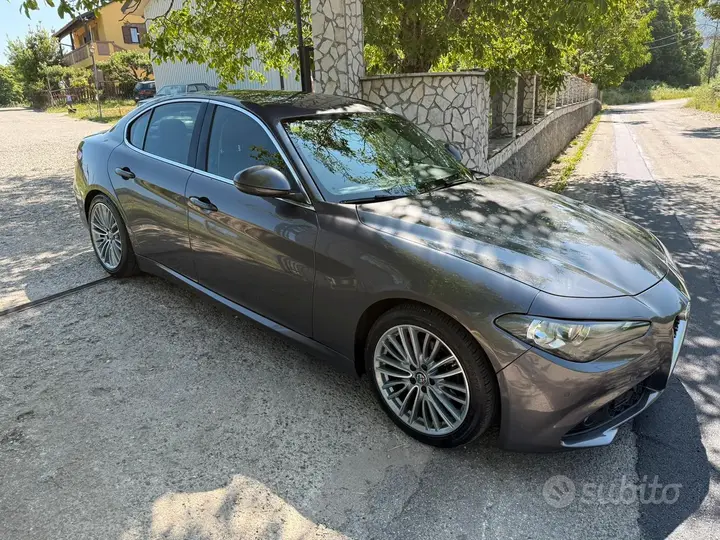 Alfa Romeo Giulia 2016 photo 4