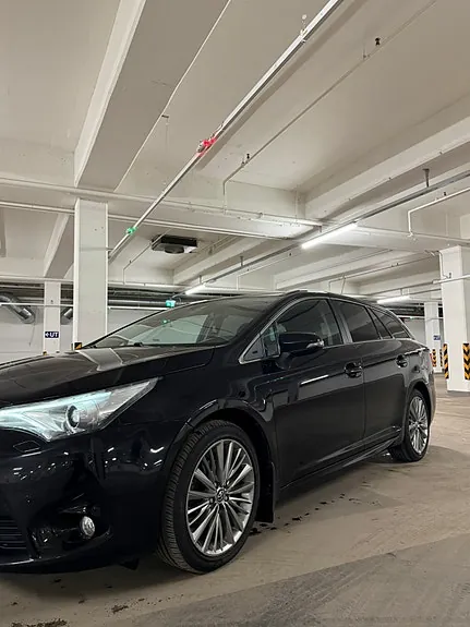 Toyota Avensis 2016 photo 5