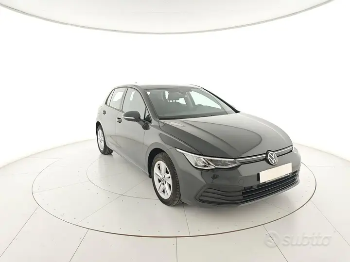 Volkswagen Golf 2024 photo 3
