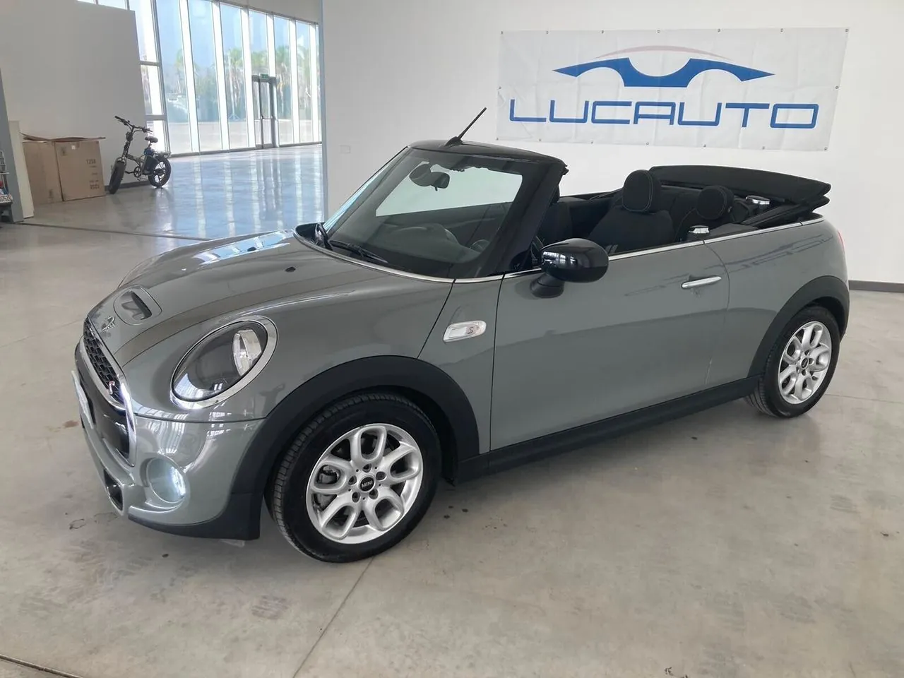 Mini Cooper 2020 photo 2