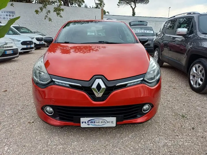 Renault Clio 2014 photo 2