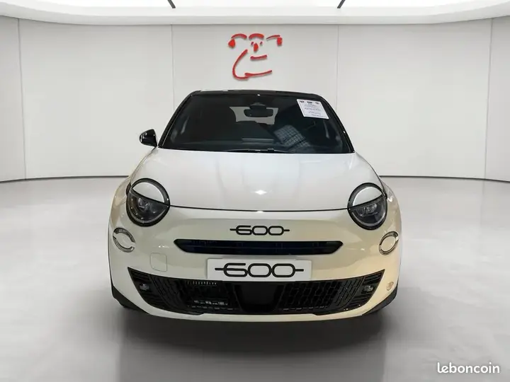 Fiat 600 2026 photo 2