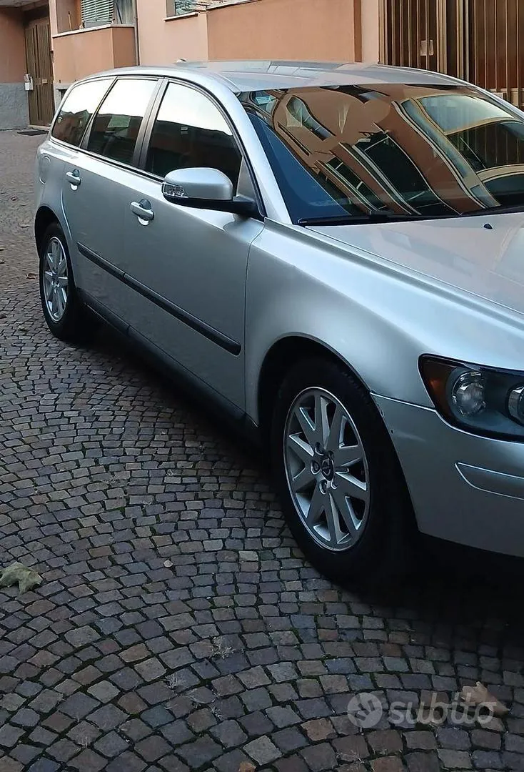 Volvo V50 2007 photo 2