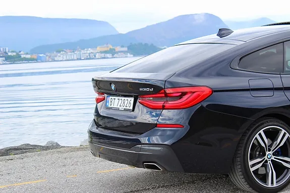 BMW X3 2018 photo 2