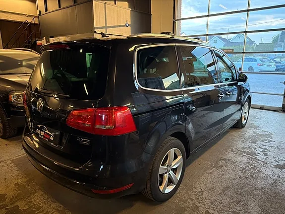Volkswagen Sharan 2012 photo 4