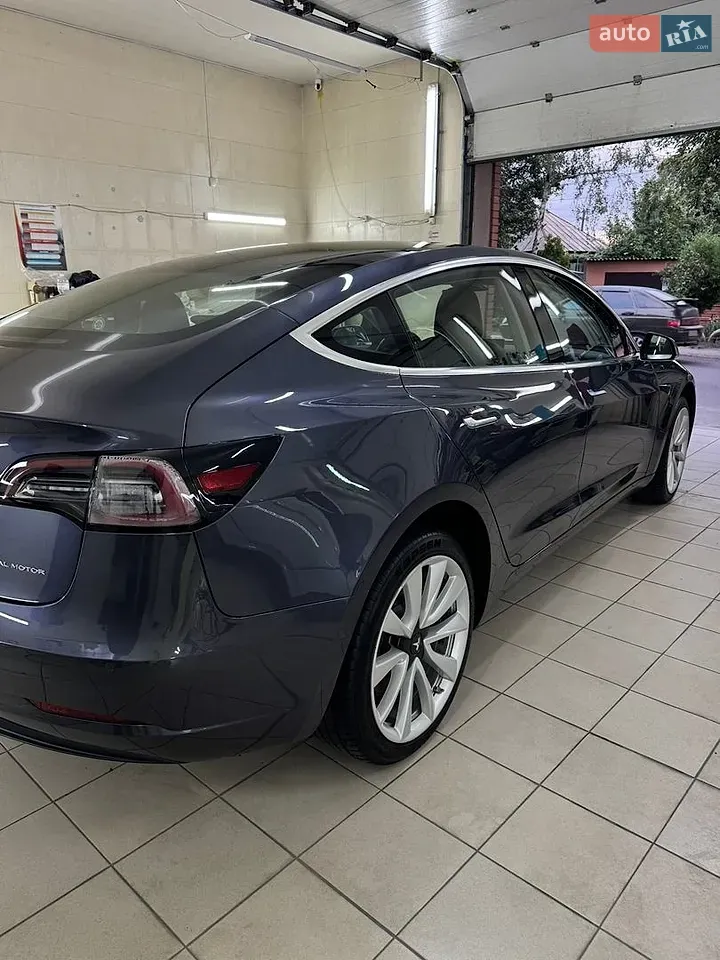Tesla Model 3 2018 photo 5