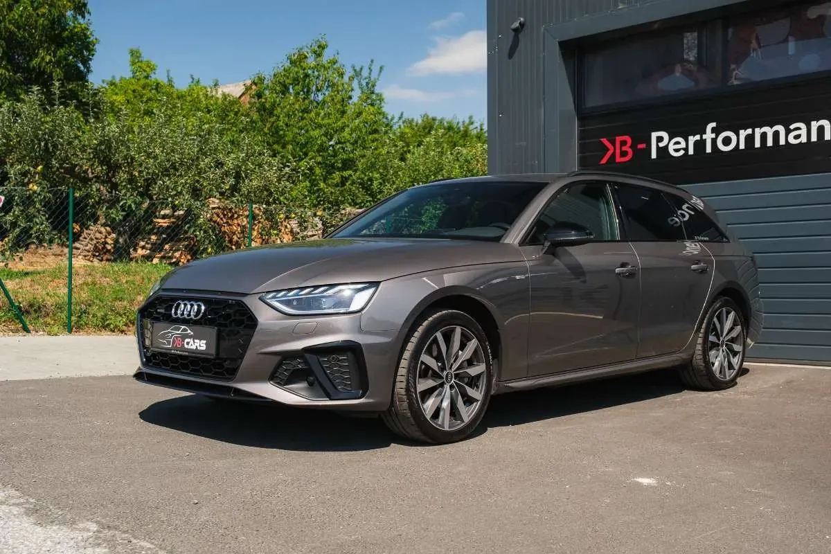 Audi A4 2021 photo 3