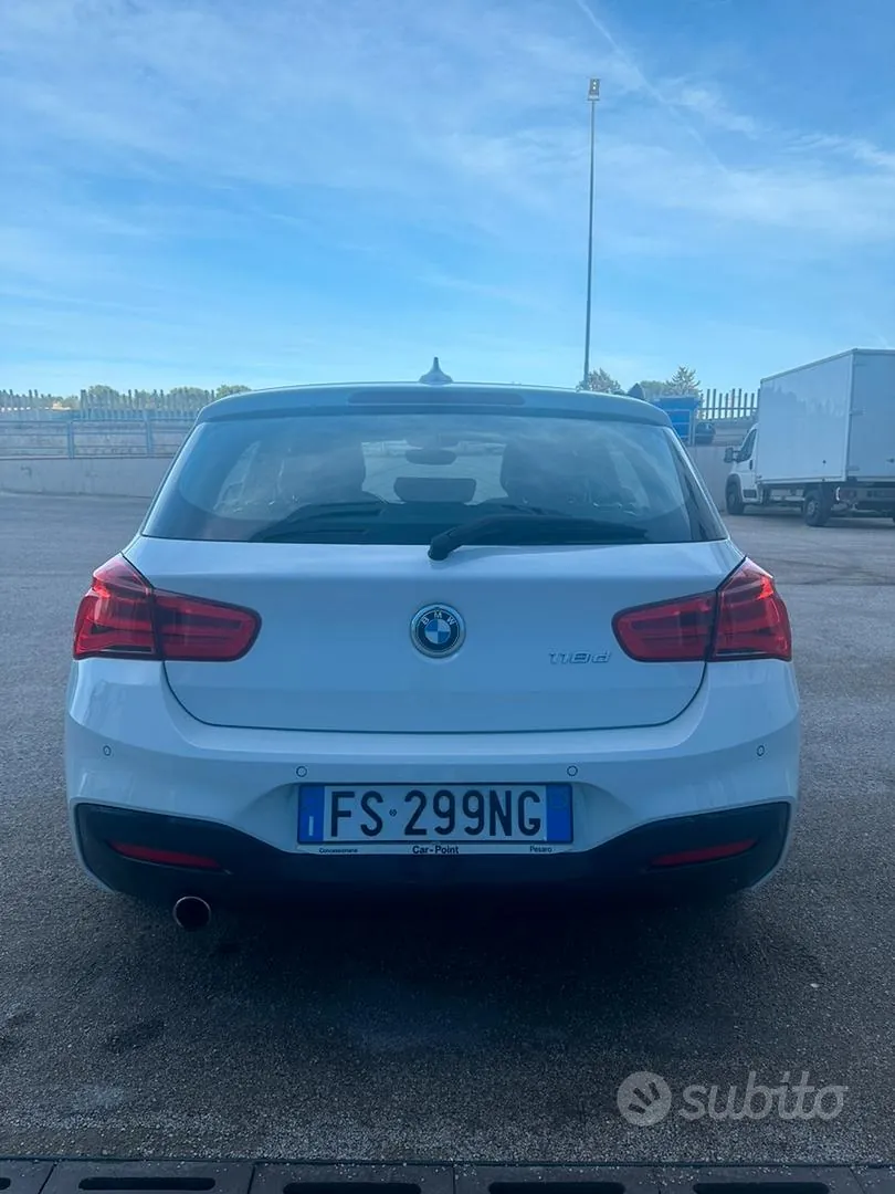 BMW 118D 2018 photo 2