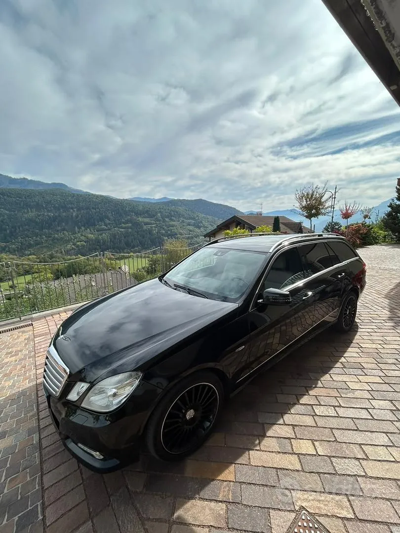 Mercedes-Benz E-Class 2010 photo 5
