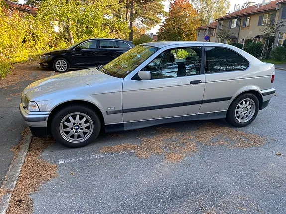 BMW 316I 1999 photo 3