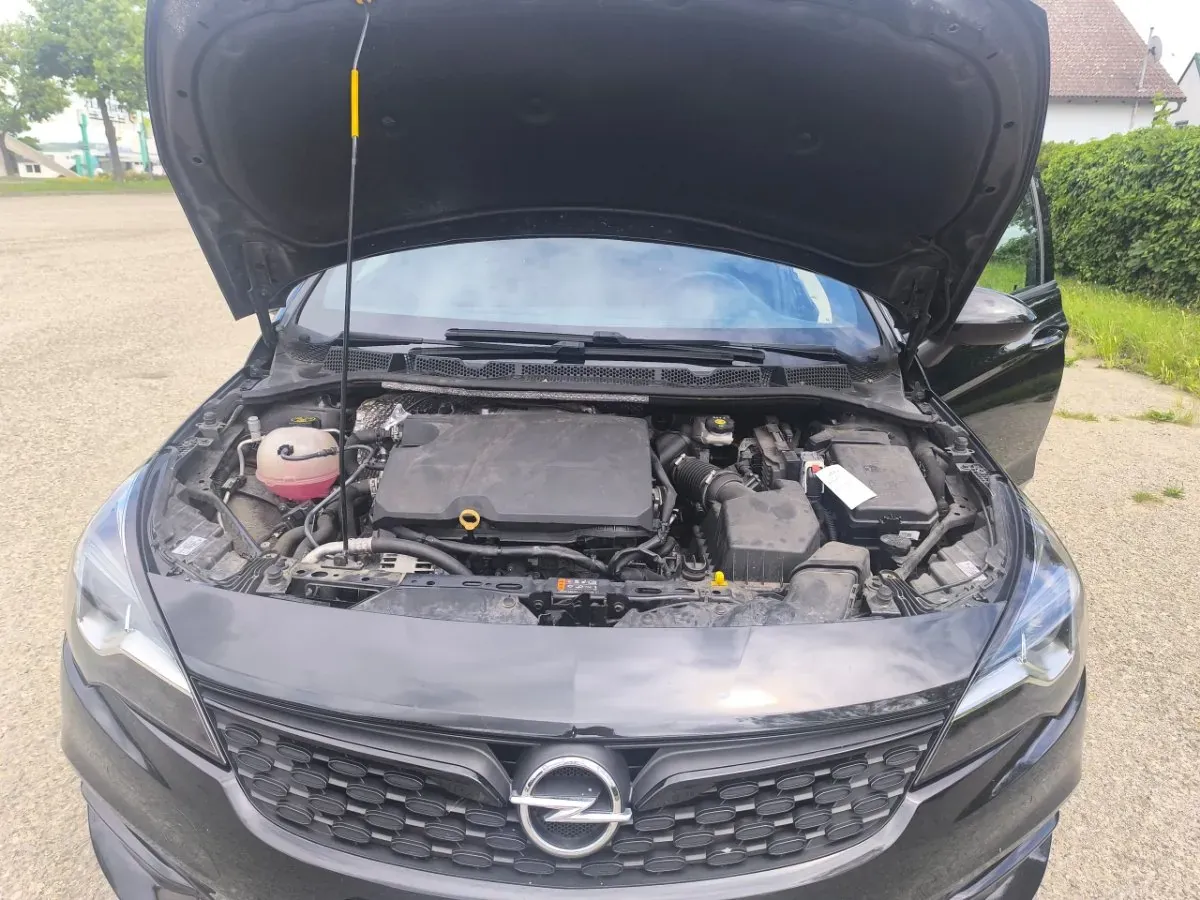 Opel Astra 2019 photo 2