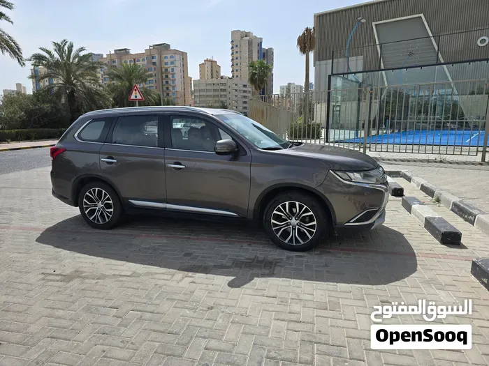 Mitsubishi Outlander 2016 photo 3
