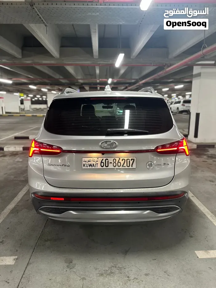 Hyundai Santa Fe 2022 photo 2