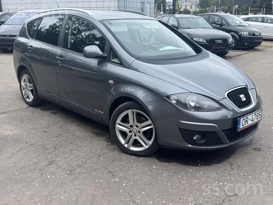 Seat Altea 2012 photo 2