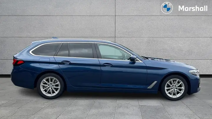 BMW 5 Series 2021 photo 3