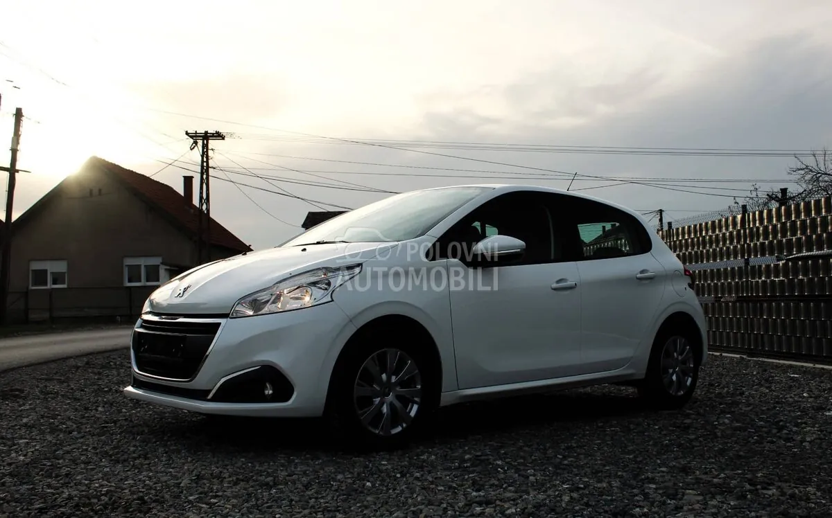 Peugeot 208