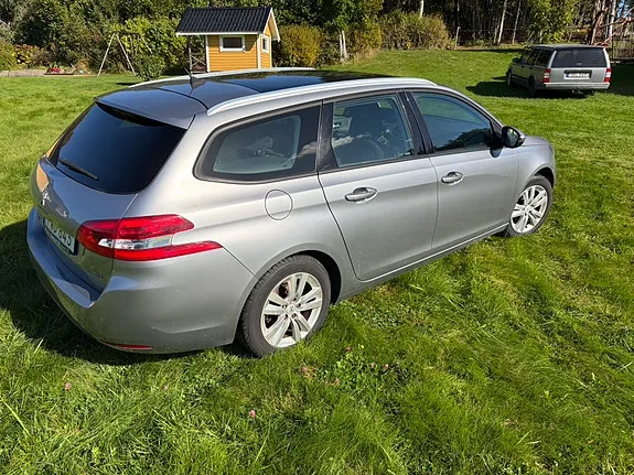 Peugeot 308 Sw 2015 photo 2