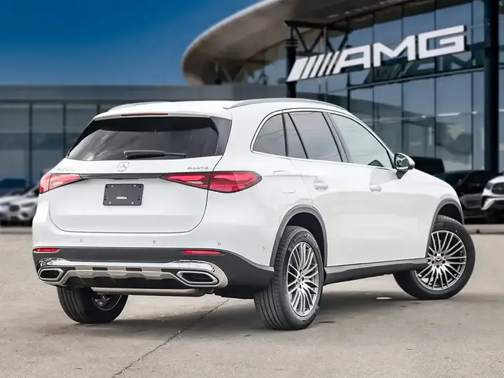 Mercedes-Benz Glc 300 2027 photo 2