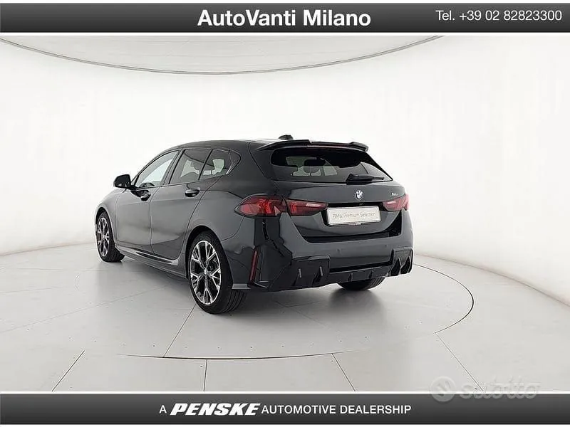 BMW 1 Series 2026 photo 4