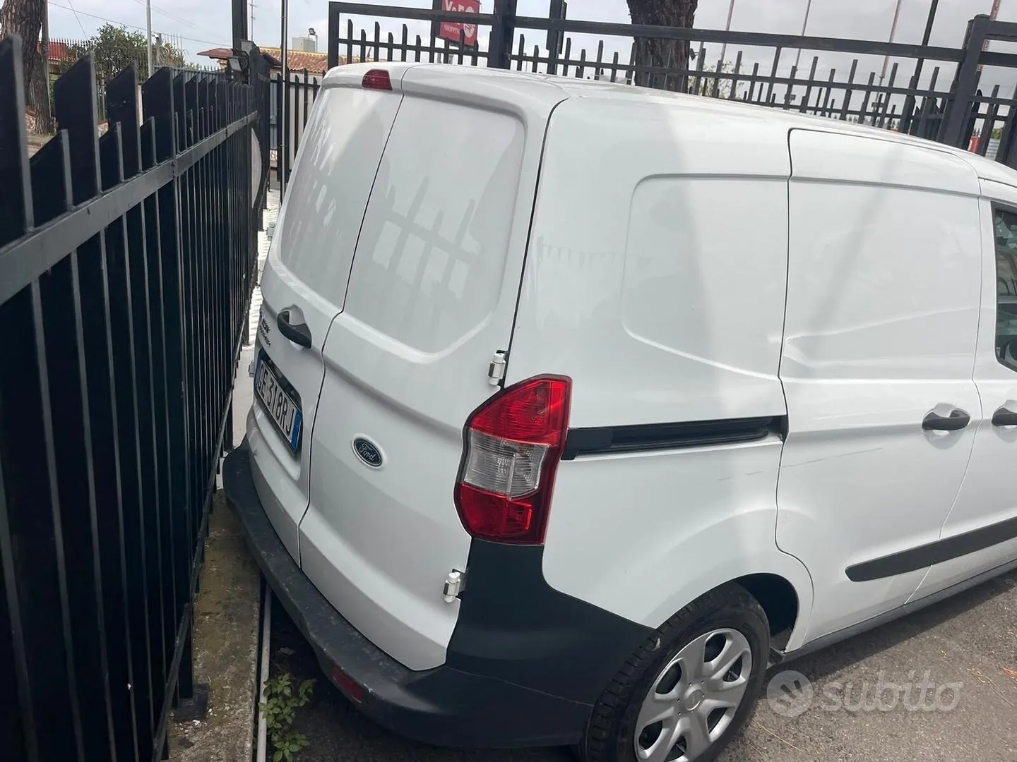 Ford Transit Connect 2022 photo 2
