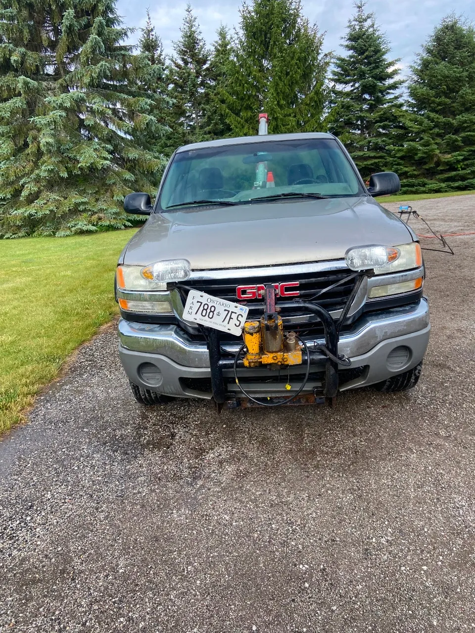 GMC Sierra 2500Hd 2003 photo 2