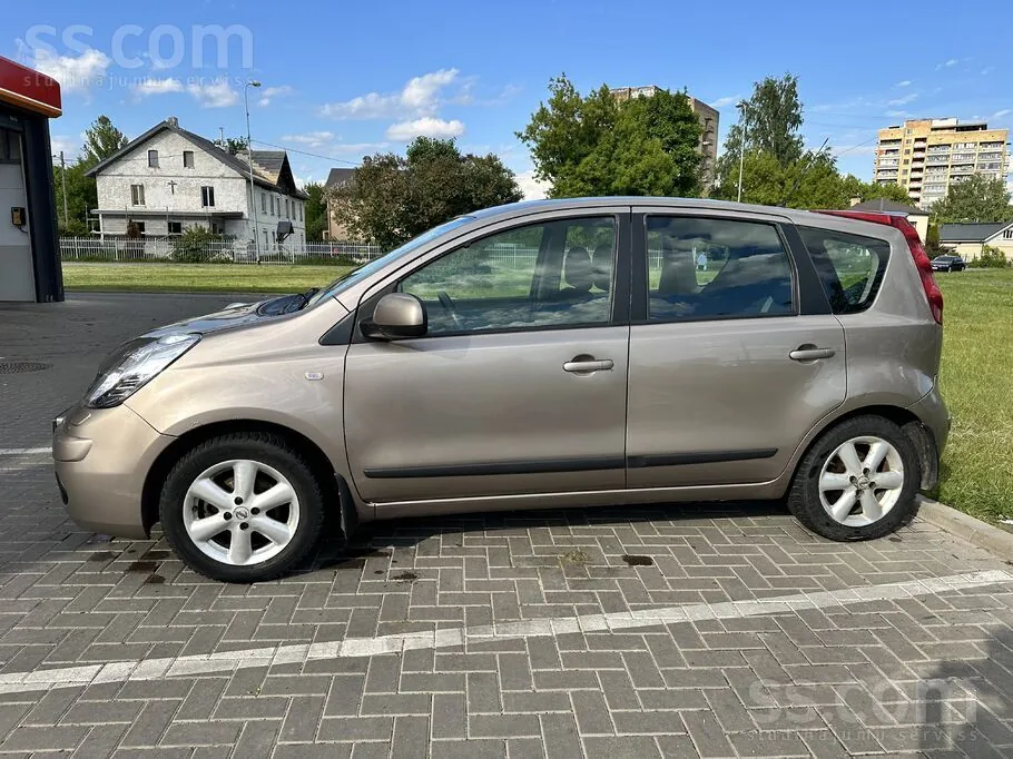 Nissan Note 2008 photo 4