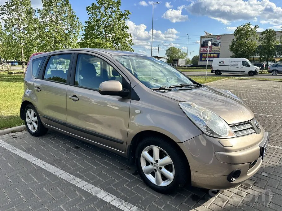 Nissan Note 2008 photo 2